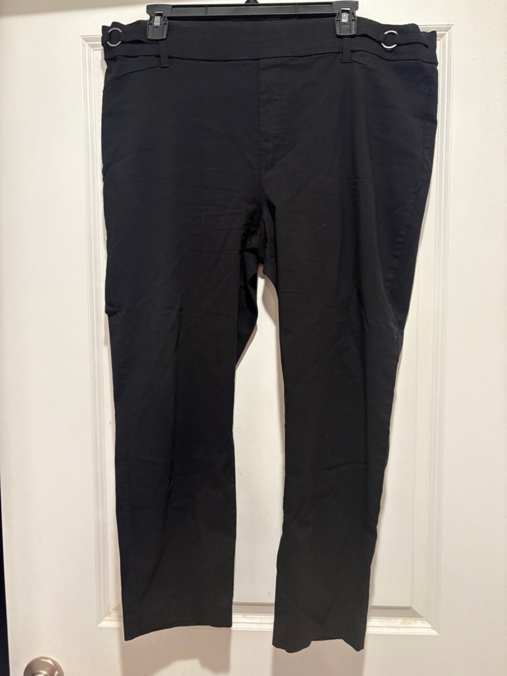 Maurices Black Stretch Capris with D-Ring Detail